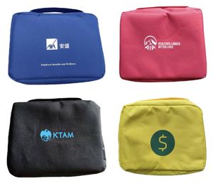 300D Sport Style Portable Toiletry Bag with Hook Zipper Closure Oxford Cosmetic Case for Girls Custom Logo Promotional Use - Product Image 5