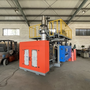 Machine d'extrusion de soufflage de réservoirs en plastique, extrudeuse HDPE pour réservoirs d'huile de <span class=keywords><strong>20</strong></span> <span class=keywords><strong>L</strong></span>, bidon de 25 <span class=keywords><strong>L</strong></span>, extrudeuse de moule de soufflage de barils - Product Image 1