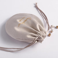 Pochette à bijoux en microfibre avec logo personnalisé, fond rond, sacs en daim de luxe avec cordon de serrage, impression dorée, emballage cadeau pour bague