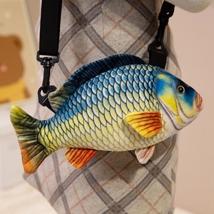 Sac à bandoulière personnalisé 3D Miss Fish, sac à dos amusant en forme de poupée de célébrité d'Internet, sac à dos en peluche carpe Koi - Product Image 5