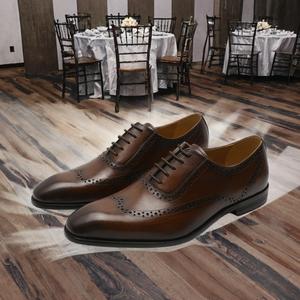Chaussures en cuir pour hommes, modèle Oxford à lacets, idéales pour les banquets d'affaires, best-seller 2025, prix de gros usine - Product Image 3