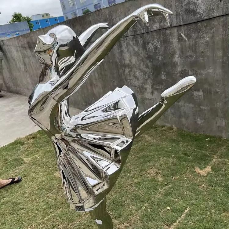 Life-Size Mirror Polished Stainless Steel Dance Ballerina Girl Sculpture Outdoor Hotel Sculpture Other Wedding Decorations