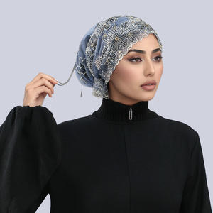 Netzstoff-Perlenrohr Kombiniert mit Acryl-Diamantfaden-Hut für Dubai Arabische Muslimische Frauen Spitzen-Stickerei Perlen Hijab-Kappen - Product Image 2