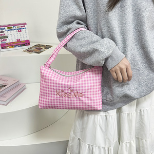 กระเป๋าโท้ทผ้าลายสก็อตสไตล์ใหม่ปี 2025 สดใสหวานละมุน ใช้งานได้หลากหลาย สะพายข้างได้สบายๆ สำหรับสาวๆ น่ารัก นุ่มนวลและทันสมัย - Product Image 3