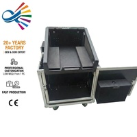 Flight case hydraulique sur mesure pour table de mixage numérique compacte avec doublure en EVA