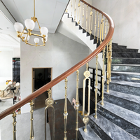 Rampe d'escalier moderne de luxe en bois massif, balustrade d'escalier pour l'intérieur de la villa, balustre d'escalier sculpté de style européen