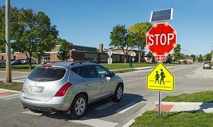 Yol uyarı yanıp sönen dur işaretleri güneş 50,000 saat 30 yanıp sönen LED okul geçişi işareti ekran taşınabilir trafik işaretleri - Product Image 5