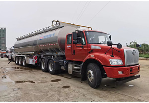 10 000 <span class=keywords><strong>Litres</strong></span>, une seule remplissage suffit pour alimenter la flotte - Remorque de ravitaillement Euro 6 10 m³ : Pompe + Compteur + Tuyau, Machines à carburant toute la journée sans recharge - Product Image 2