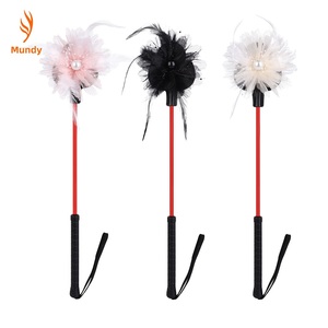 Producto de Restricción Sexual SM para Parejas: Varita Estimuladora de <span class=keywords><strong>Plumas</strong></span> para Coqueteo, Flogger y Estimulador de Picor - Product Image 4