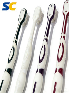 Spazzolino da Denti per Adulti con Setole Morbide e Manico Ergonomico in 4 Colori per Cura Orale Quotidiana - Product Image 4