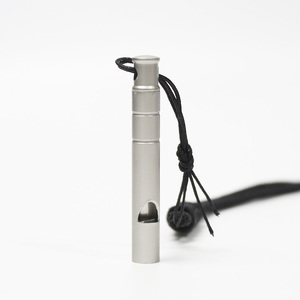 Silbato de Seguridad de 120dB con Cordón para Camping, Montañismo, <span class=keywords><strong>Supervivencia</strong></span> <span class=keywords><strong>en</strong></span> la Naturaleza, Emergencias al Aire Libre, Silbato Pequeño de <span class=keywords><strong>Supervivencia</strong></span> - Product Image 1