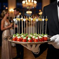 Piques à cocktail en forme de cœur blanc et or (lot de 100), pics à apéritif en bambou de 4,7 pouces - Brochettes fantaisie mates et métalliques pour mariage