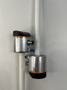 Capteur de niveau électronique capacitif IFM LK8122 LK0264B-B00KVPKG/US avec sonde en PTFE - Product Image 1