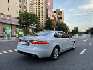2018 <span class=keywords><strong>Jaguar</strong></span> XF 25t <span class=keywords><strong>R</strong></span> Sport Sedan 4dr con luz Interior transmisión automática Turbo R16 asientos de cuero AWD Drive coche usado - Product Image 4