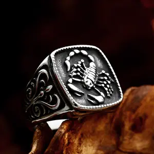 SS8-1089R 2023 New Unique Design Stainless Steel Scorpion Ring For Men Biker Gothic Flower Sign Ring Punk Animal Jewelry Gift