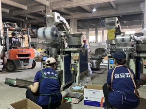 Tornillos Autoperforantes C1022 de 4.2*16 con Cabeza Avellanada, Acero Galvanizado Antioxidante para Láminas Metálicas, Empaque en Bolsas de 25 kg - Product Image 4