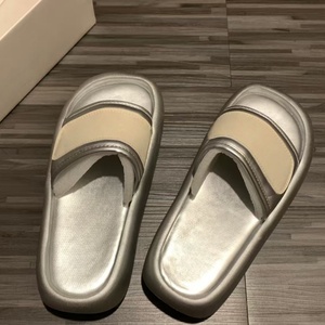 Sandalias Planas de Alta Calidad para Mujer, Estilo Casual para Caminar en la Playa, Verano 2025, Moda en Calzado Femenino - Product Image 3