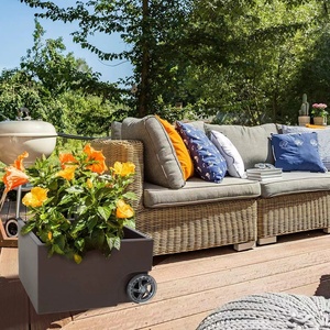 Support <span class=keywords><strong>de</strong></span> <span class=keywords><strong>parasol</strong></span> d'extérieur en acier robuste avec deux roues, jardinière en acier, 17,7L X 17.7W X 10.2H en métal moderne - Product Image 2