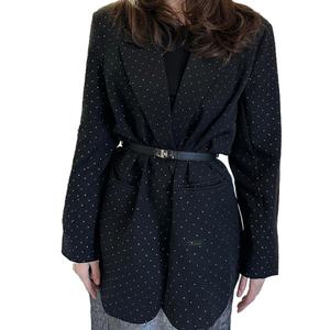 Chaqueta de Traje de Manga Larga con Doble Abotonadura y Cinturón, Diseño Elegante con Puntos, de Alta Gama, Fabricación OEM Personalizada - Product Image 3