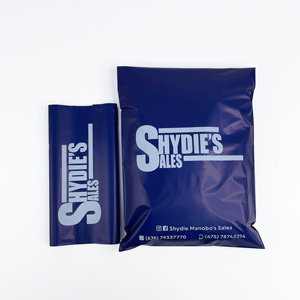 Bolsas de polietileno azul marino al por mayor, sobres de polietileno resistentes a desgarros con impresión de marca personalizada y autosellables para envío de cosméticos - Product Image 3