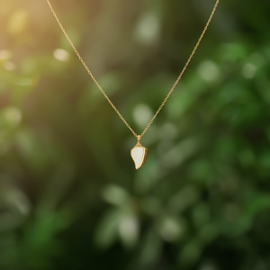 Pendentif tendance avec breloque en acier inoxydable 316L plaqué or, design durable et résistant - Product Image 3