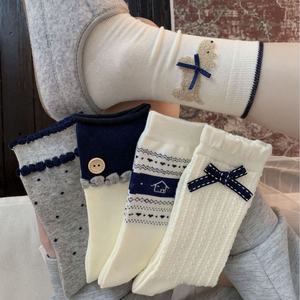 Chaussettes mi-longues rétro <span class=keywords><strong>bleu</strong></span> <span class=keywords><strong>marine</strong></span> Fairisland, style nouveau, pour femmes, automne et hiver, avec un joli nœud, bouton et dentelle blanche - Product Image 2