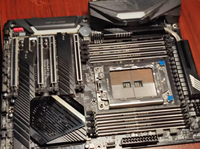 Carte mère de bureau Gigabyte TRX40 AORUS PRO WIFI6 d'occasion avec prise en charge SATA pour AMD Threadripper série 3000 DDR4