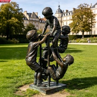 YOUFINE Escultura de Bronce de Niños Escalando, Arte Metálico Realista con Grupo de Niños en Diferentes Posiciones para Plaza Cultural de Ciudad o Adorno Escolar
