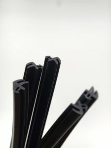 شريط مطاطي مخصص من EPDM لصلابة اللهب EPDM مقاوم للماء صلب مضاد للتصادم - Product Image 3