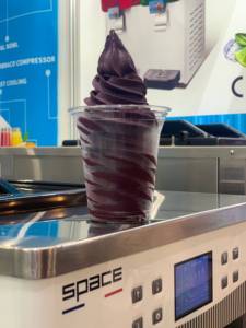 Machine à glace compacte de table SPACE, certifiée CE, 2+1 saveurs mixtes, pour la fabrication de crèmes glacées, en vente, modèle T230 - Product Image 3