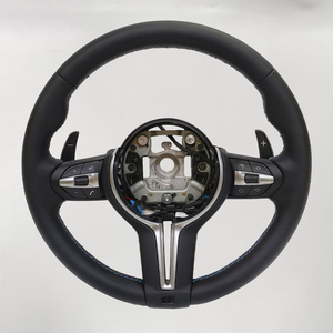 Volant de luxe M Sport en fibre de carbone à 3 branches avec poignée de 35 mm pour la série F (F10/F30/F20/F22/F23/F48/M3/M5) - Product Image 3