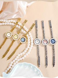 Cadeau de Noël Montre Femme Or Luxe Rétro Exquise Niche Haute Gamme Mère-de-Perle Quartz - Product Image 3