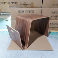 Table basse de thé de stockage en bois de teck incurvé minimaliste pour des meubles de salon