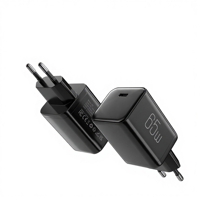 GaN Type-C PD3.0 PPS Fast Charging Charger with US/EU/UK Standards Large Stock Flash Charging