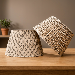 Abat-jour en lin imprimé avec motif de feuilles botaniques |   Abat-jour en tissu beige naturel |   Lampe décorative de table, de sol et suspendue - Product Image 3