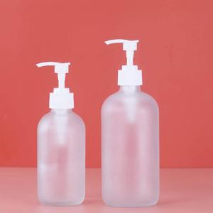 Bouteille à pompe pour savon moussant noir mat givré de 8oz 16oz 32oz Bouteille à pompe pour distributeur de savon en verre - Product Image 5