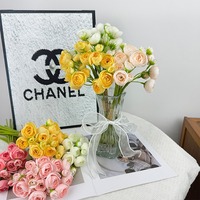 KEWEI 1891 Harga Kompetitif Buket Kecil Sutra Bunga Ranunculus Buatan Putih Buket Pengantin Ranunculus Bunga Pernikahan