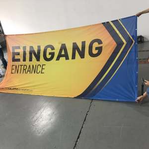 Bannière publicitaire en tissu maillé de clôture en polyester d'impression numérique de grande taille de couleur personnalisée avec œillets - Product Image 2