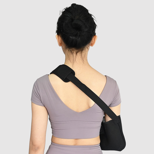 สายรัดแขนแบบตาข่ายสำหรับตรึงกระดูก<span class=keywords><strong>หัก</strong></span> สายรัด<span class=keywords><strong>ไหล่</strong></span> คอ ข้อมือ สายรัดแขนทางการแพทย์สำหรับรองรับแขนที่<span class=keywords><strong>หัก</strong></span> - Product Image 4