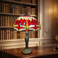 Lampu Meja Kaca Patri Buatan Tangan Gaya Eropa 16 inci Desain Capung Merah Ramah Lingkungan Basis Resin LED Listrik Warna Hijau