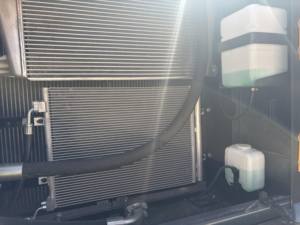 Excavadora de orugas hidráulica de 22 toneladas Hyundai R220LC 9S usada de alta calidad para proyectos de construcción y movimiento de tierras - Product Image 6