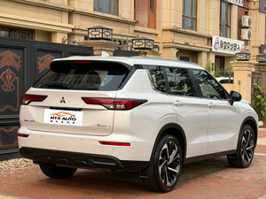 Auto Usado <span class=keywords><strong>Mitsubishi</strong></span> <span class=keywords><strong>Outlander</strong></span> 2023 1.5T CVT SUV LHD Bien Mantenido para Ghana, Nigeria, África, Auto Usado en Venta - Product Image 3