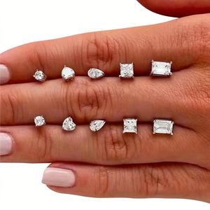 Orecchini di Diamanti E1146 Taglio a Pera Colore D Naturali Certificati GIA Gioielli Classici da Donna per Fidanzamento - Product Image 1