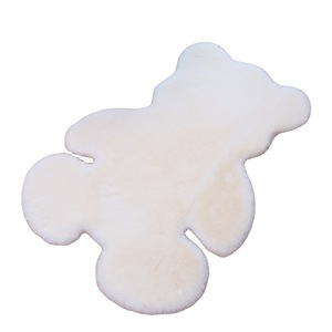 <b>Bear</b> Shape Plush Rug Grayish <b>Pink</b> Faux Fur Floor Mat For Bedroom Kids Room Cushioned Decorative Carpet - Product Image 5