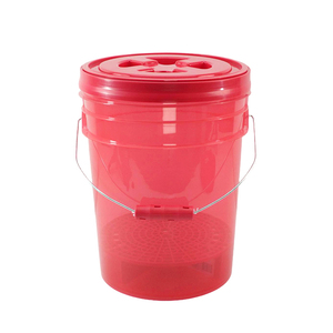 Cubo de Almacenamiento de Agua para Lavado de Autos de Plástico Rojo de 20L con Ruedas y Filtro de Arena para Limpieza de Autos - Product Image 1
