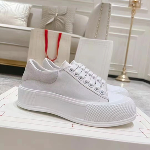 Chaussures en toile simples et élégantes avec semelles épaisses respirantes et antidérapantes - parfaites pour l'été ! - Product Image 1