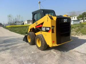 รถตักล้อยาง CAT 246D สีเหลือง อุปกรณ์ก่อสร้างขนาดกะทัดรัด - Product Image 3