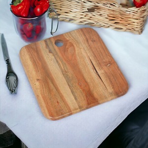 Planche à découper en bois d'acacia de forme carrée Planche à découper épaisse polyvalente pour servir les ustensiles de cuisine de la maison et du restaurant - Product Image 6