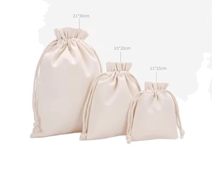 Bolsa de Tela de Algodón Orgánico Ecológica con Logotipo Personalizado, Bolsa Promocional de Calicó Blanca con Cordón, en Varios Tamaños - Product Image 1