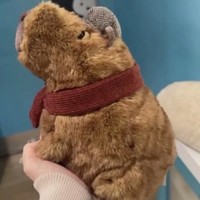 Jelilycatss Lindo Peluche de Capibara Detective, Juguete de Peluche Suave, Edición Limitada de Navidad, Regalo Perfecto para Niños